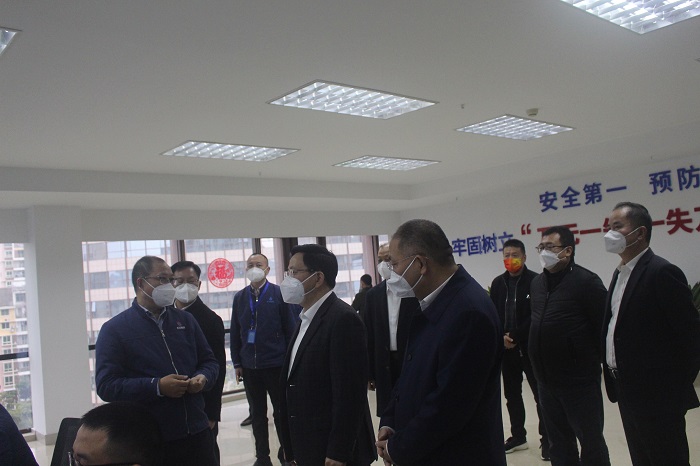 F:\yf\曠遠人官網oa推文及圖片3\市委書記付朝陽一行領導蒞臨曠遠能源股份有限公司開展春節前燃氣安全生產督導檢查及春節慰問工作\市委書記付朝陽一行領導蒞臨曠遠能源股份有限公司開展春節前燃氣安全生產督導檢查及春節慰問工作\02.jpg F:\yf\曠遠人官網oa推文及圖片3\市委書記付朝陽一行領導蒞臨曠遠能源股份有限公司開展春節前燃氣安全生產督導檢查及春節慰問工作\市委書記付朝陽一行領導蒞臨曠遠能源股份有限公司開展春節前燃氣安全生產督導檢查及春節慰問工作\02.jpg