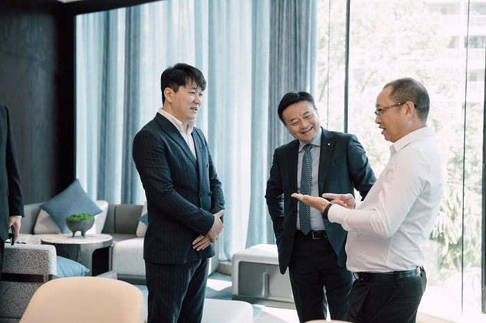 F:\yf\曠遠人官網oa推文及圖片‚3\20230920酒店開業莆田曠遠溫德姆酒店開業慶典圖片新建文件夾洽談.jpg F:\yf\曠遠人官網oa推文及圖片‚3\20230920酒店開業莆田曠遠溫德姆酒店開業慶典圖片新建文件夾洽談.jpg